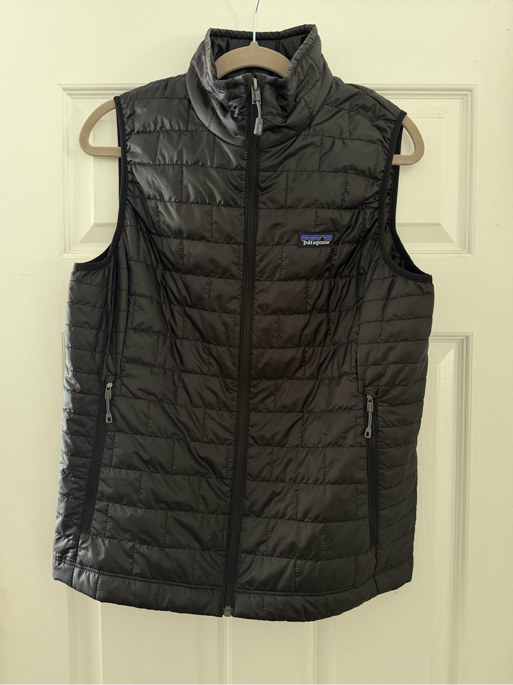 Patagonia Black Nano Puff Puffer Vest Womens Large Full Zip Lightweight